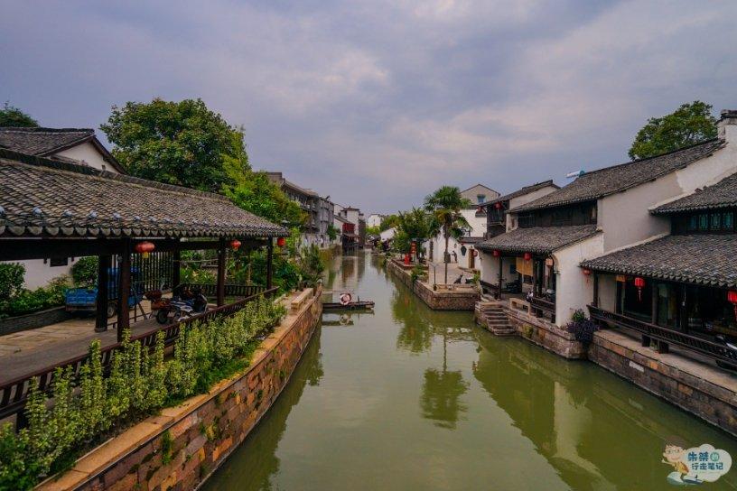 白宫刚为拜登思维敏锐度辩护 他又犯糊涂了！
